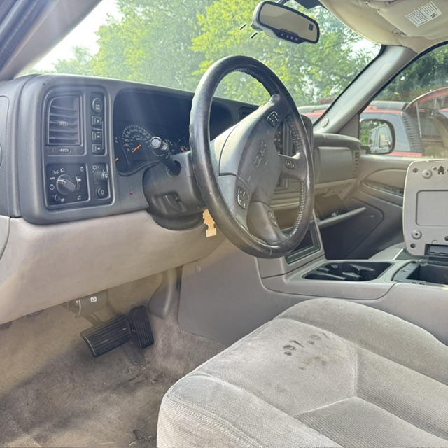 gmc yukon xl 2005 1GKFK16Z45J223180 image gmc yukon xl 2005 1GKFK16Z45J223180 image